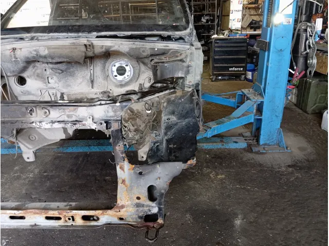 Лонжерон передний левый Lada Granta