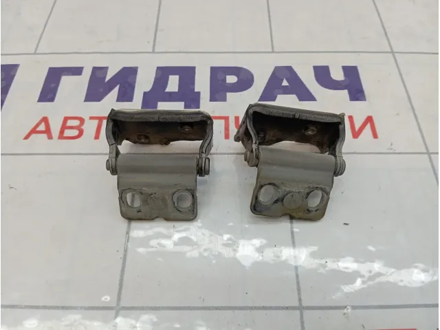 Петли крышки (двери) багажника Lada Granta