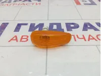 Повторитель на крыло Lada Granta 11180372601000