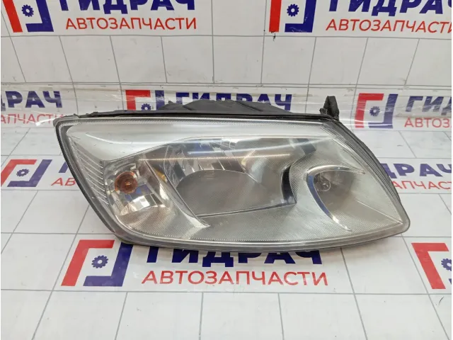 Фара правая Lada Granta 21900371101000