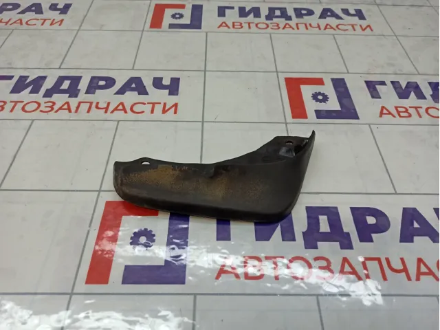 Брызговик передний правый Lada Granta 21908403512