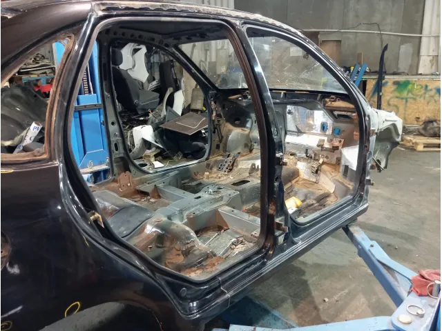 Порог со стойкой правый Lada Granta