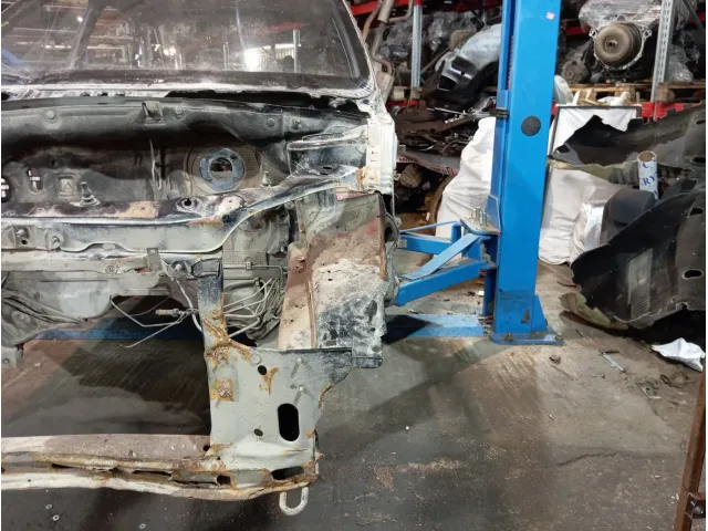 Лонжерон передний левый Lada Granta