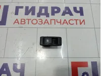 Кнопка стеклоподъемника передняя правая Lada Granta 8450100632