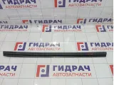 Уплотнитель стекла переднего правого Lada Granta 1118610332001