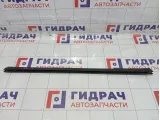 Уплотнитель стекла переднего правого Lada Granta 1118610332001
