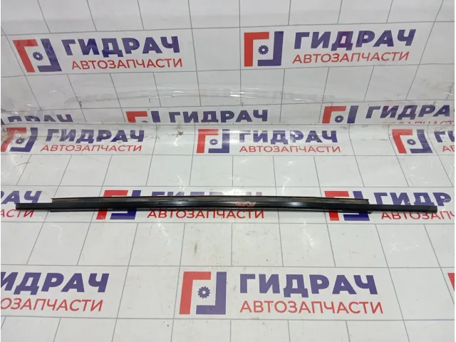 Накладка стекла заднего правого Lada Granta 21910620329000