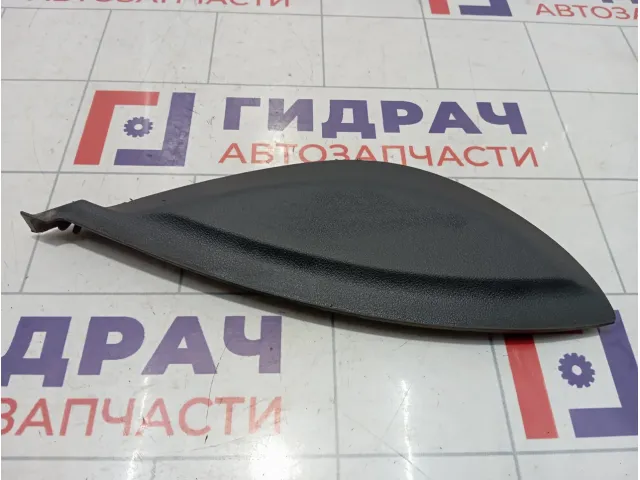 Накладка торпедо правая с торца  Lada Granta 21905325134