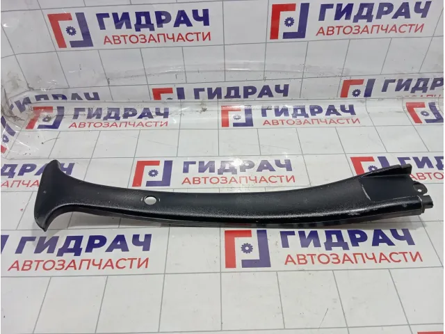 Обшивка стойки средней правой Lada Granta 21905402128
