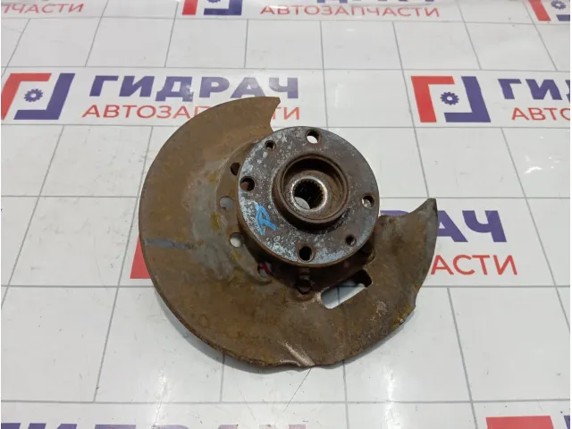 Кулак поворотный передний правый Lada Granta 11180300101400