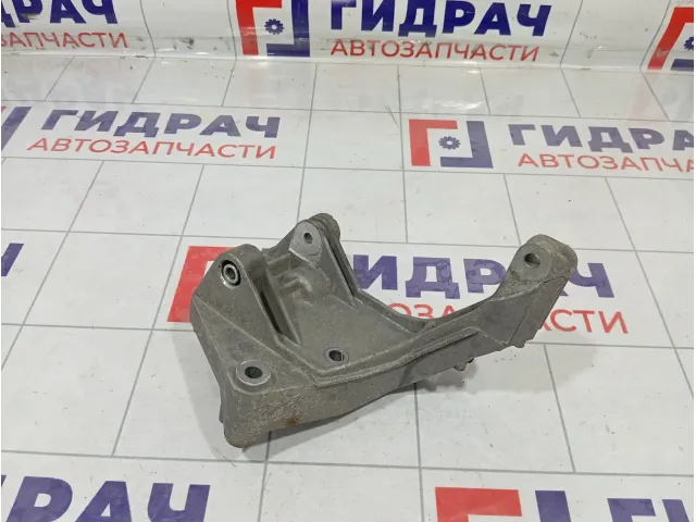 Кронштейн генератора Lada Granta 11181041034