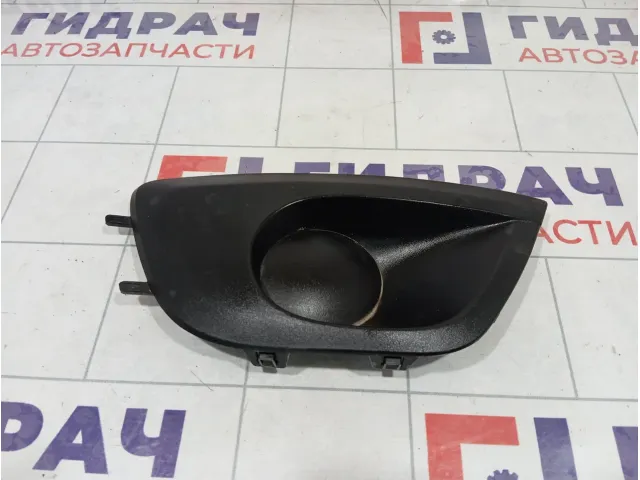 Заглушка бампера передняя правая Lada Granta 21912803102