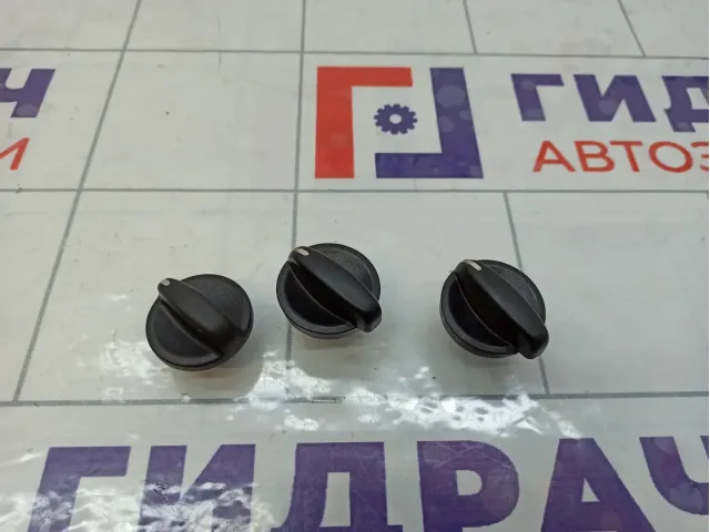 Накладка блока управления печкой (отопителем) Lada Granta 21903718349
