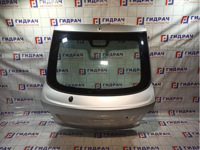 Дверь багажника Lada Granta