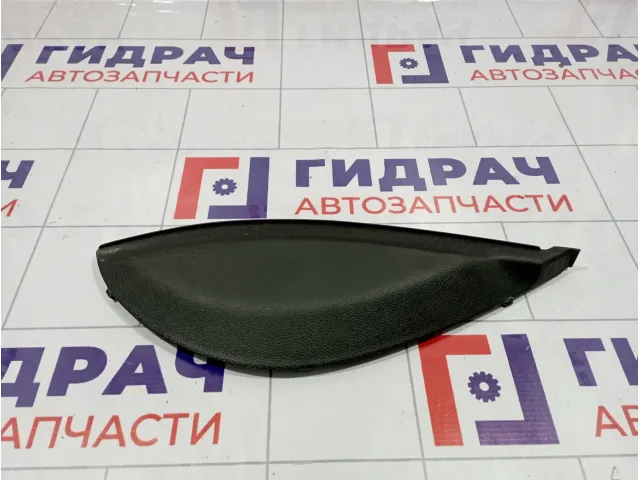 Накладка торпедо правая Lada Granta 21905325134