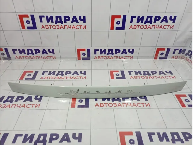 Накладка крышки багажника Lada Granta 2191-8212526