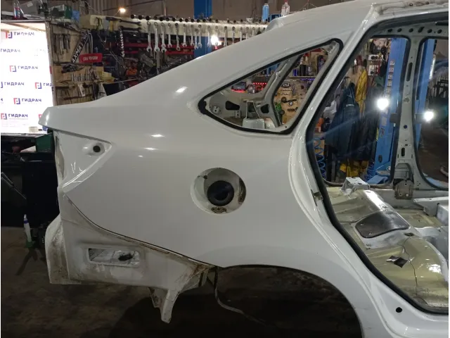 Крыло заднее правое Lada Granta