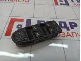 Блок управления стеклоподъемниками Lada Granta 11183763080