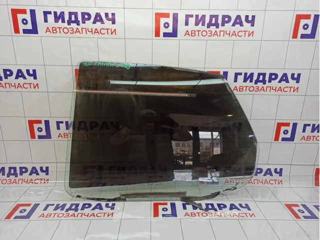 Стекло двери задней левой Lada Granta