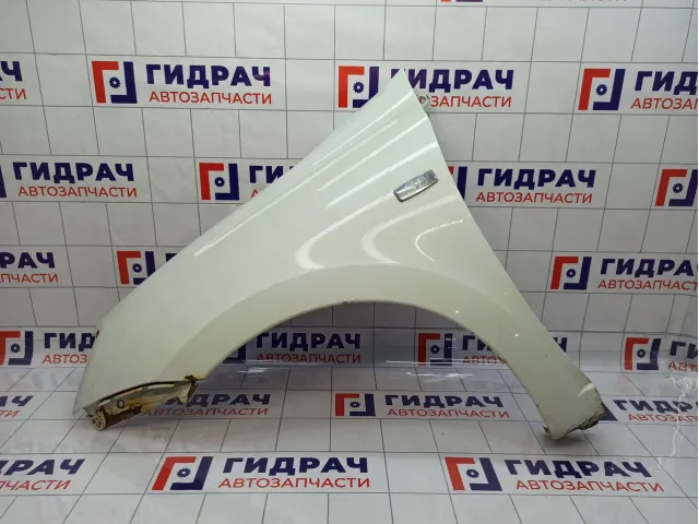Крыло переднее левое Lada Granta