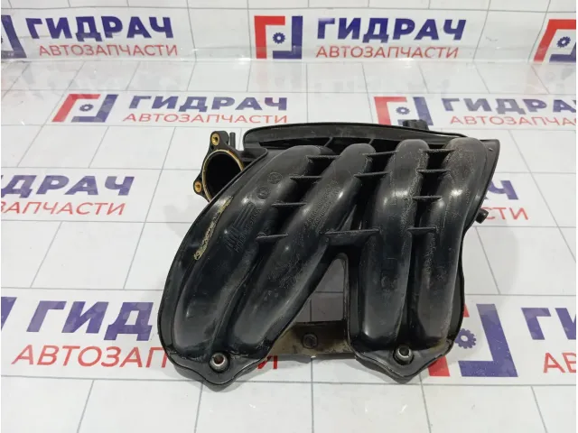 Коллектор впускной Lada Granta 21116100860010