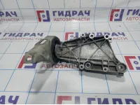 Кронштейн двигателя правый Lada Granta 21901001157