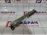 Кронштейн крепления крыла левый Lada Granta .