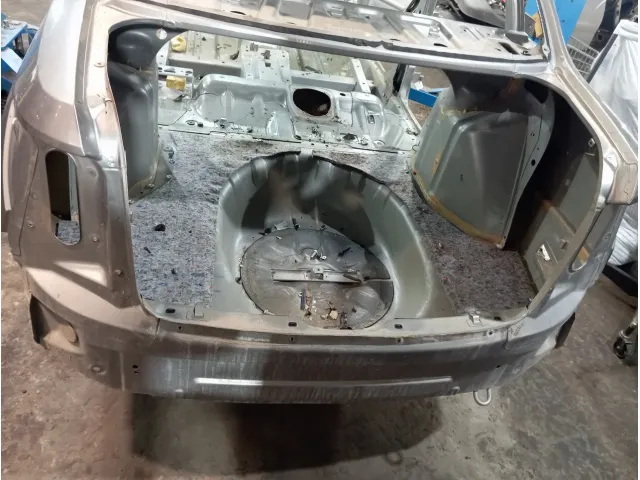 Панель задняя Lada Granta