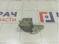 Кронштейн крепления крыла левый Lada Granta 8450104281