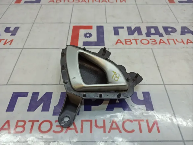 Ручка двери внутренняя задняя левая Lada Granta 21906205181