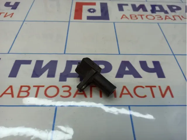 Датчик положения коленвала Lada Granta 21123847010