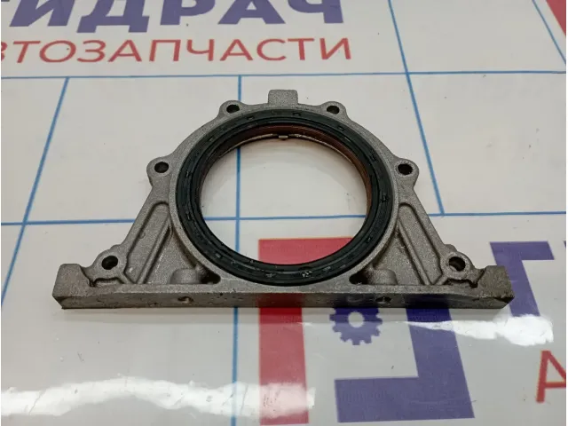 Крышка коленвала задняя Lada Granta 21081005153