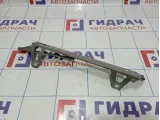 Кронштейн крепления крыла левый Lada Granta