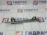 Кронштейн крепления крыла левый Lada Granta