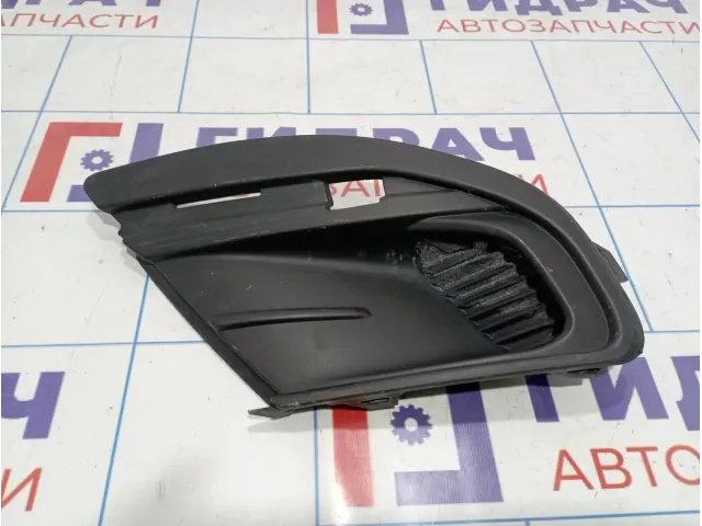 Решетка в передний бампер левая Lada Granta