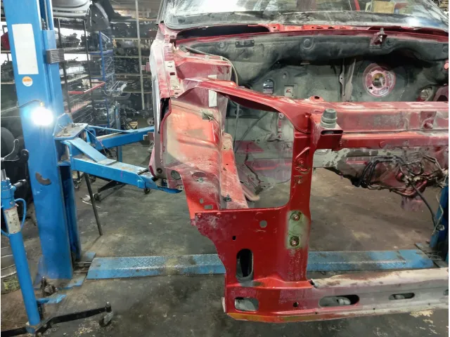 Лонжерон передний правый Lada Granta