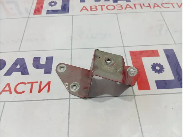 Кронштейн крепления крыла правый Lada Granta