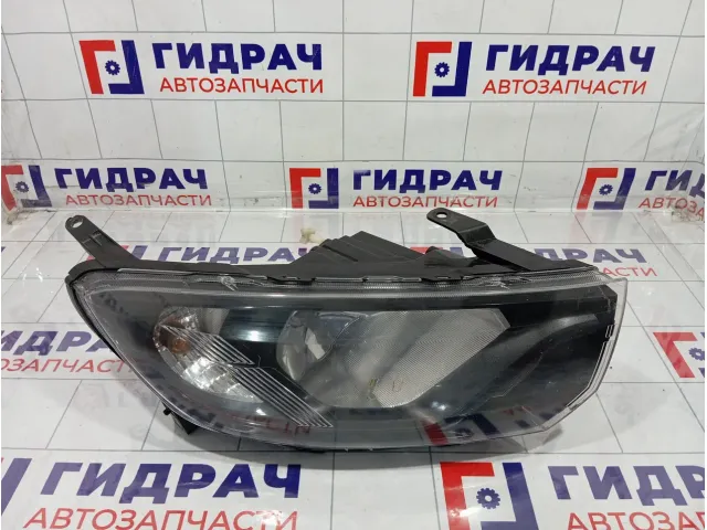 Фара правая Lada Granta 21903711010