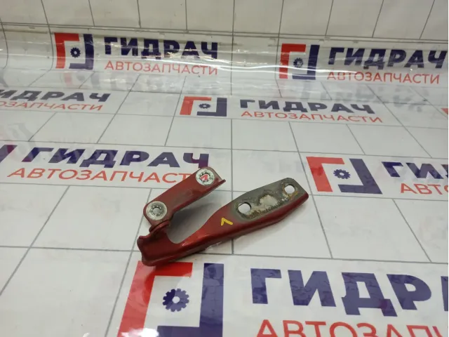 Петля капота левая Lada Granta