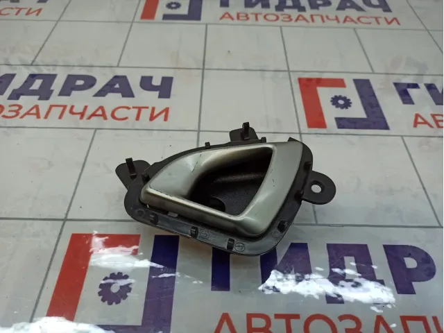 Ручка двери внутренняя передняя правая Lada Granta 21906105180