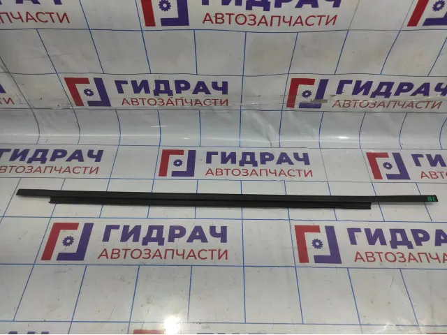 Накладка стекла заднего левого Lada Granta 11180610329001
