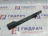 Накладка порога заднего левого внутренняя Lada Granta 11185109079