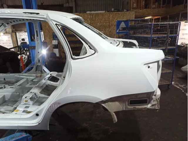 Крыло заднее левое Lada Granta