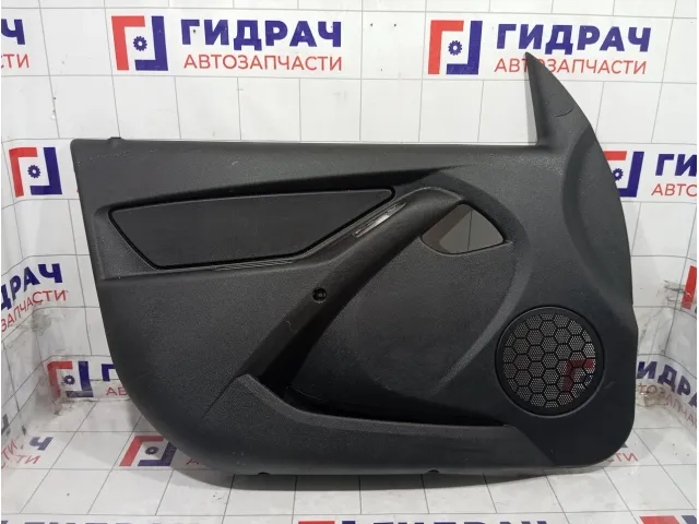 Обшивка двери передней левой Lada Granta