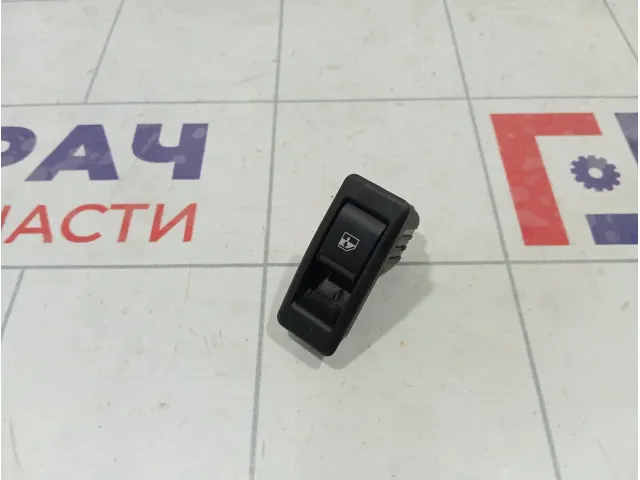 Кнопка стеклоподъемника переднего правого Lada Granta 8450100631