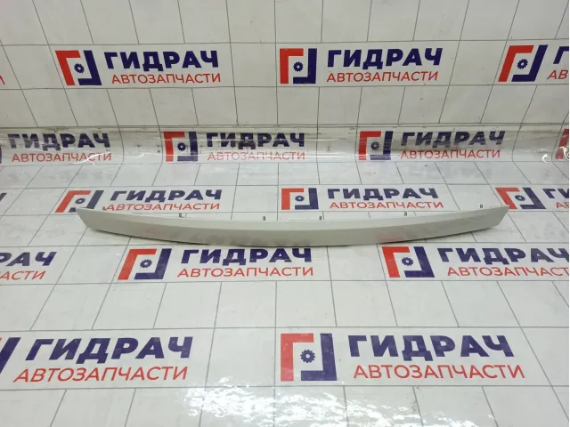 Накладка двери (крышки) багажника Lada Granta 8450100982