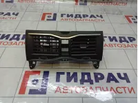 Дефлектор воздушный центральный Lada Granta 8450110320