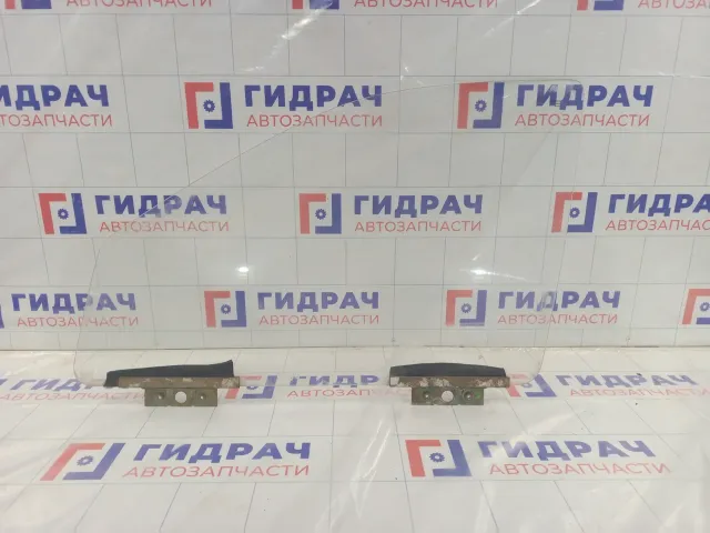 Стекло двери переднее левое Lada Kalina