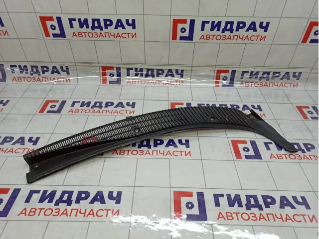 Накладка решетки стеклоочистителя правая Lada Kalina 11188212734