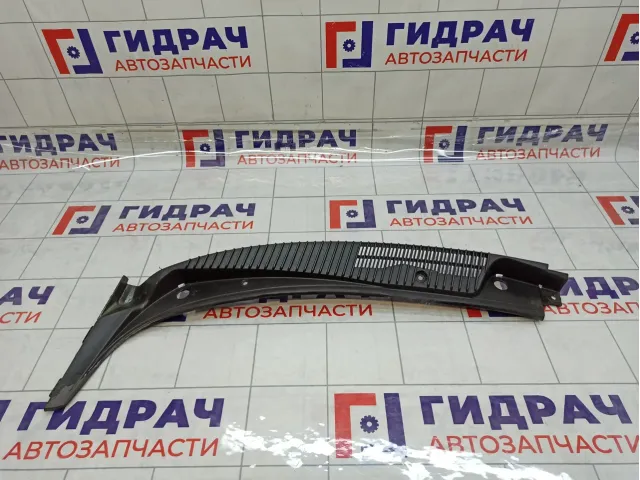 Накладка решетки стеклоочистителя левая Lada Kalina 11188212735